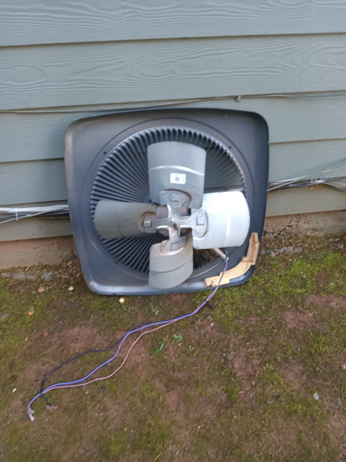 Exhaust fan motor removal and replacement